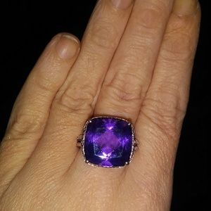 STERLING SILVER AYMETHYST RING